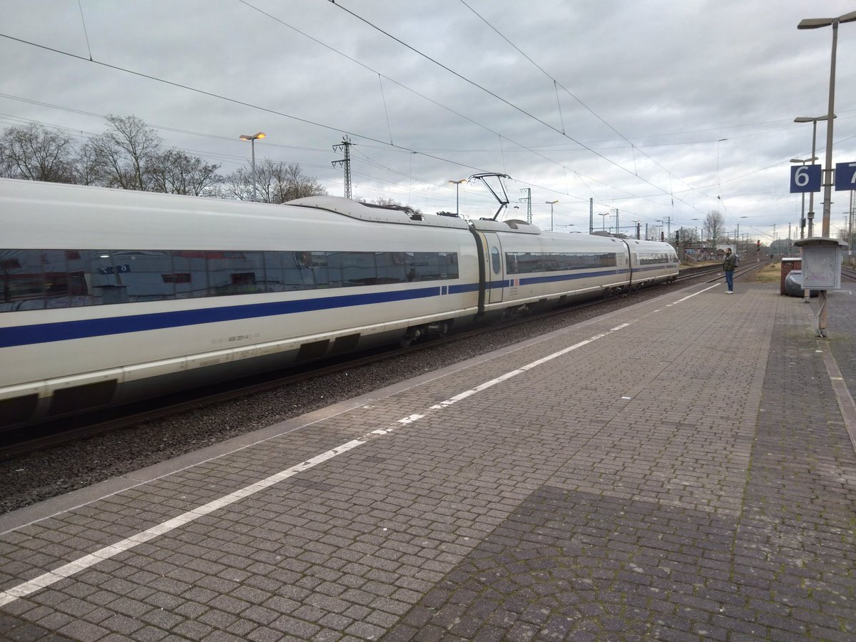 Gestern in Köln Mülheim <a href="/zuggucker/">Zora</a>