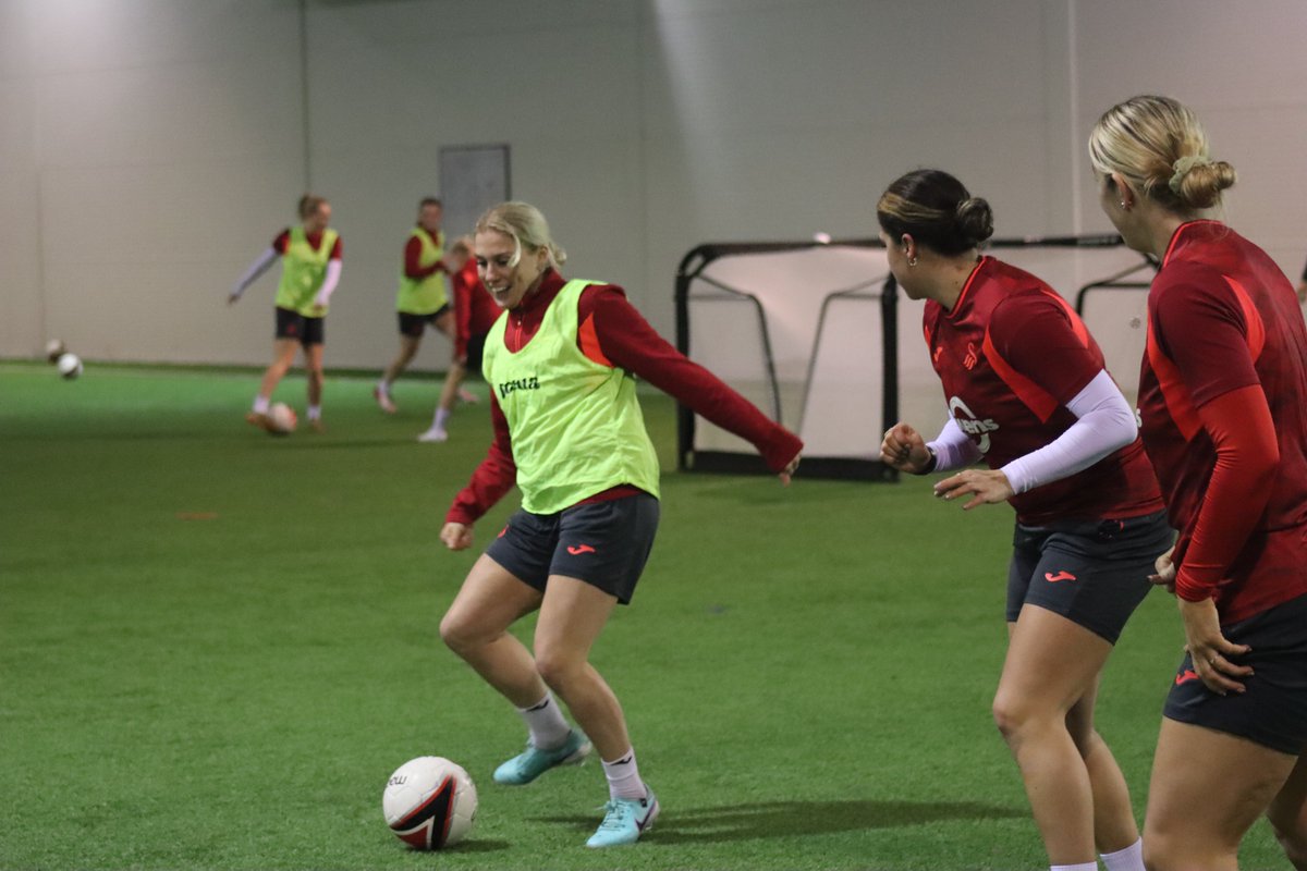 Swansea City Women tweet media