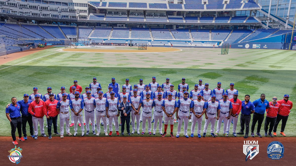 TigresdelLicey's tweet photo. ¡GRACIAS BICAMPEONES! 👏🏼🥹

Gracias por apoyarnos y enviar sus buenas vibras! 
Desde octubre empujando el barco en las buenas y en las malas. 🙌🏼👑🐯

¡LOS MEJORES FANATICOS DEL MUNDO! 

Ahora todo el año celebremos juntos nuestro BICAMPEONATO! 🏆🏆

#LiceyBiCampeon 💙 #ElGlorioso https://t.co/FUtcq0delW