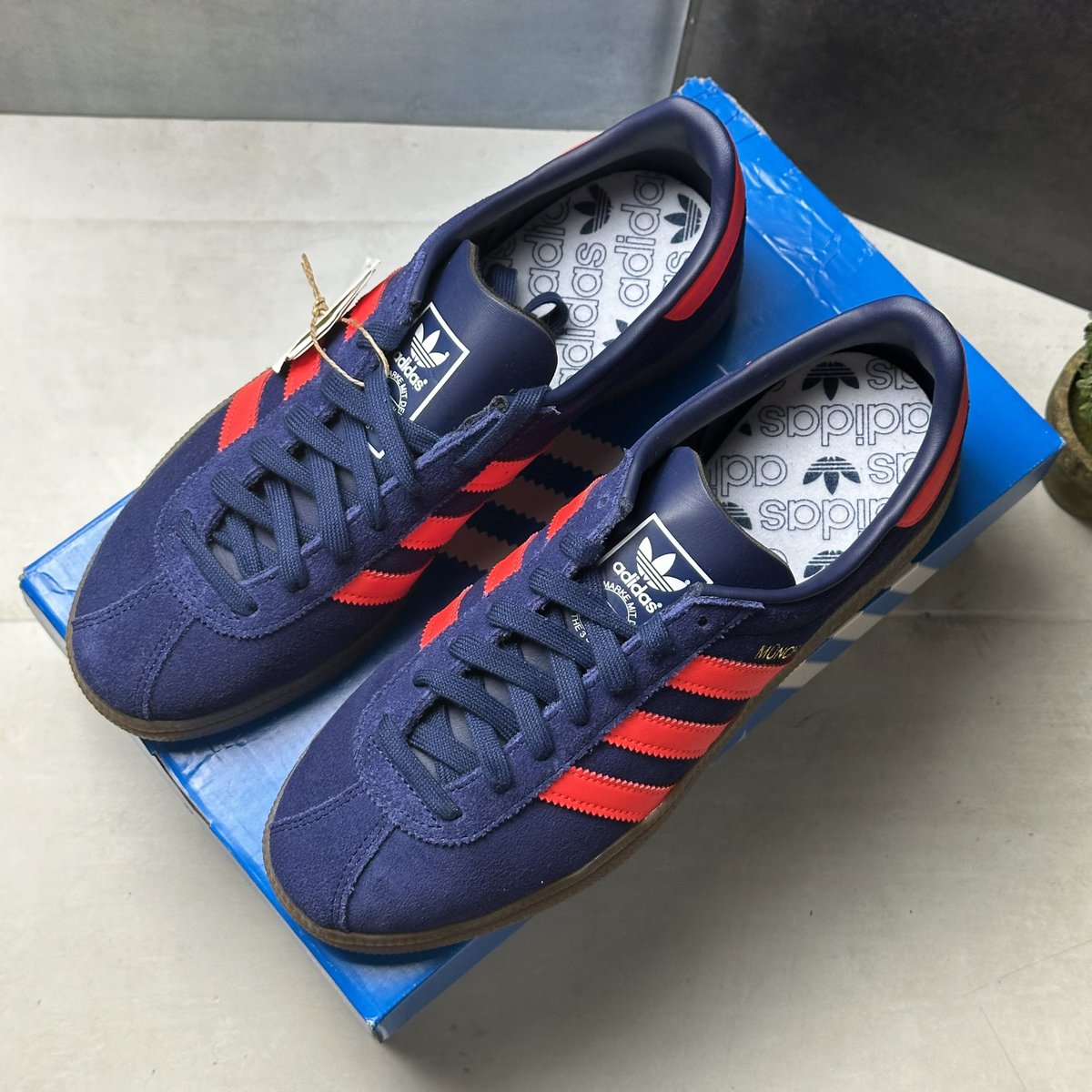 aryostage's tweet photo. WTS 
Jual Sepatu Adidas City Series Munchen cw Dublin
Size 41 1/3 kondisi BNWT
Lokasi Kemayoran
1.8jt https://t.co/P25pz946d2