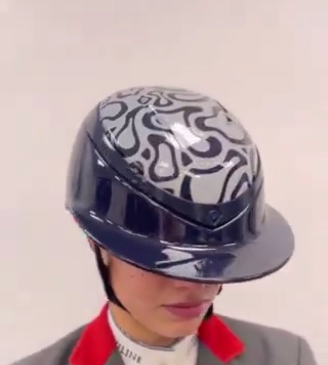 papayasnorris's tweet photo. Norris siblings matching helmets is my roman empire 🥹🫶🏻 https://t.co/NroCNHE5kp