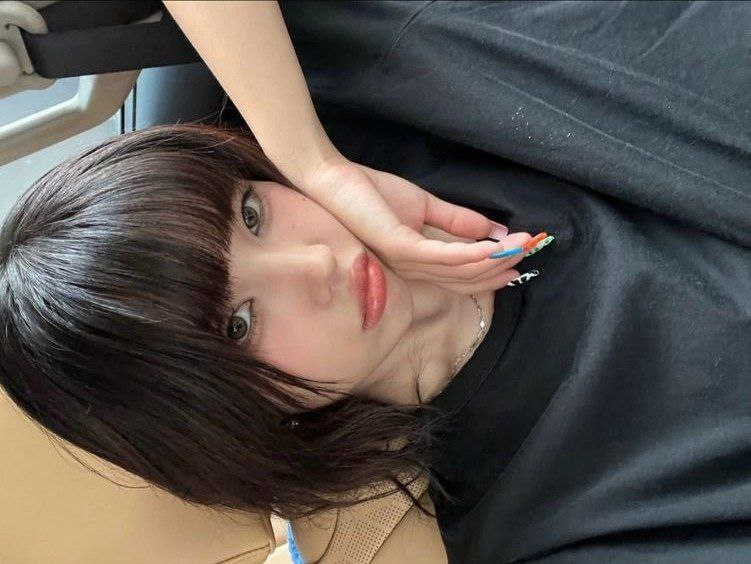 7375n5's tweet photo. ㅤㅤ꒰ доброе утро! ꒱

я направляюсь в агентство, а значит, вас скоро будут ждать новости! 🎧✮ я кое-что планирую обсудить с менеджером и приступить к работе. ✨ ( стоит ли вам что-то проспойлерить ? ) 

─★ ˙ ̟я желаю вам хорошего дня 🎀 !! https://t.co/lumGXU5xOQ
