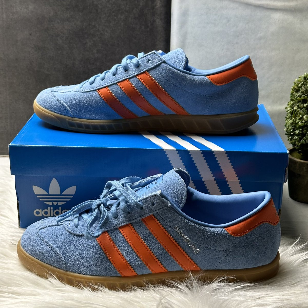 aryostage's tweet photo. WTS 
Jual Sepatu Adidas City Series Hamburg cw Manchester GT
Size 41 1/3 kondisi BNWT
Lokasi Kemayoran
1.8jt
https://t.co/avDTwLBWIG https://t.co/loL4C3GWPk
