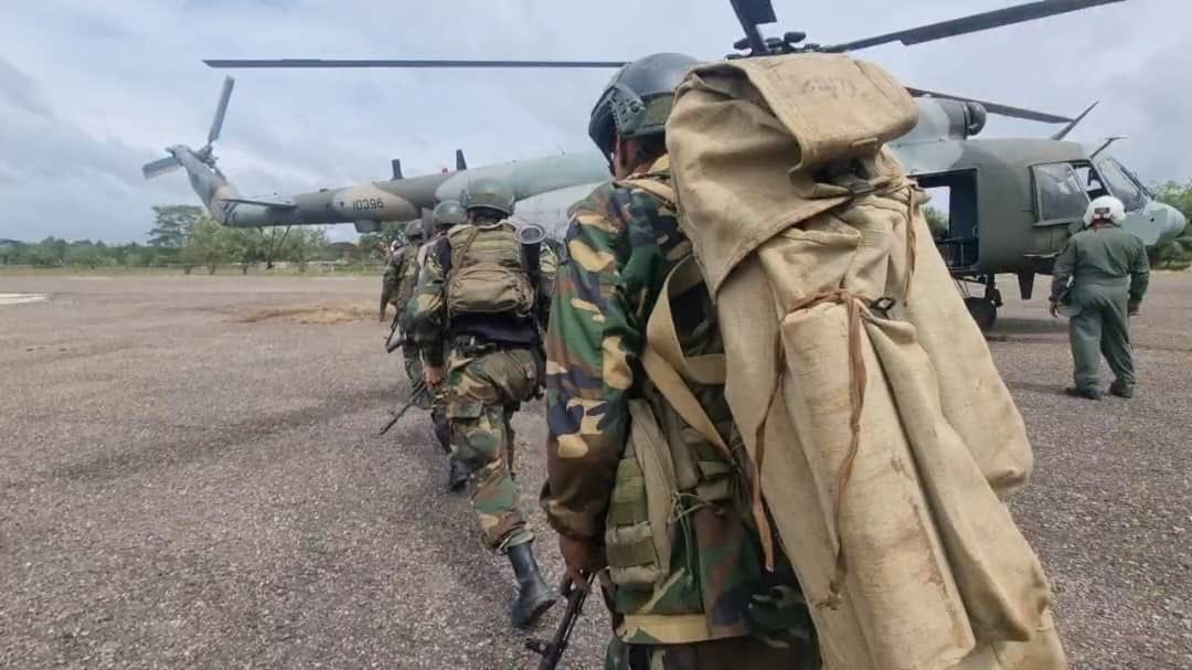 RT || GJ <a href="/dhernandezlarez/">GJ. Domingo Hernández Lárez</a>  La gloria está en ser grande y ser útil a su patria ! 
La #FANB está conformada por líderes militares con una moral indiscutible y una lealtad absoluta a toda prueba !
#IntegrarEsVencer