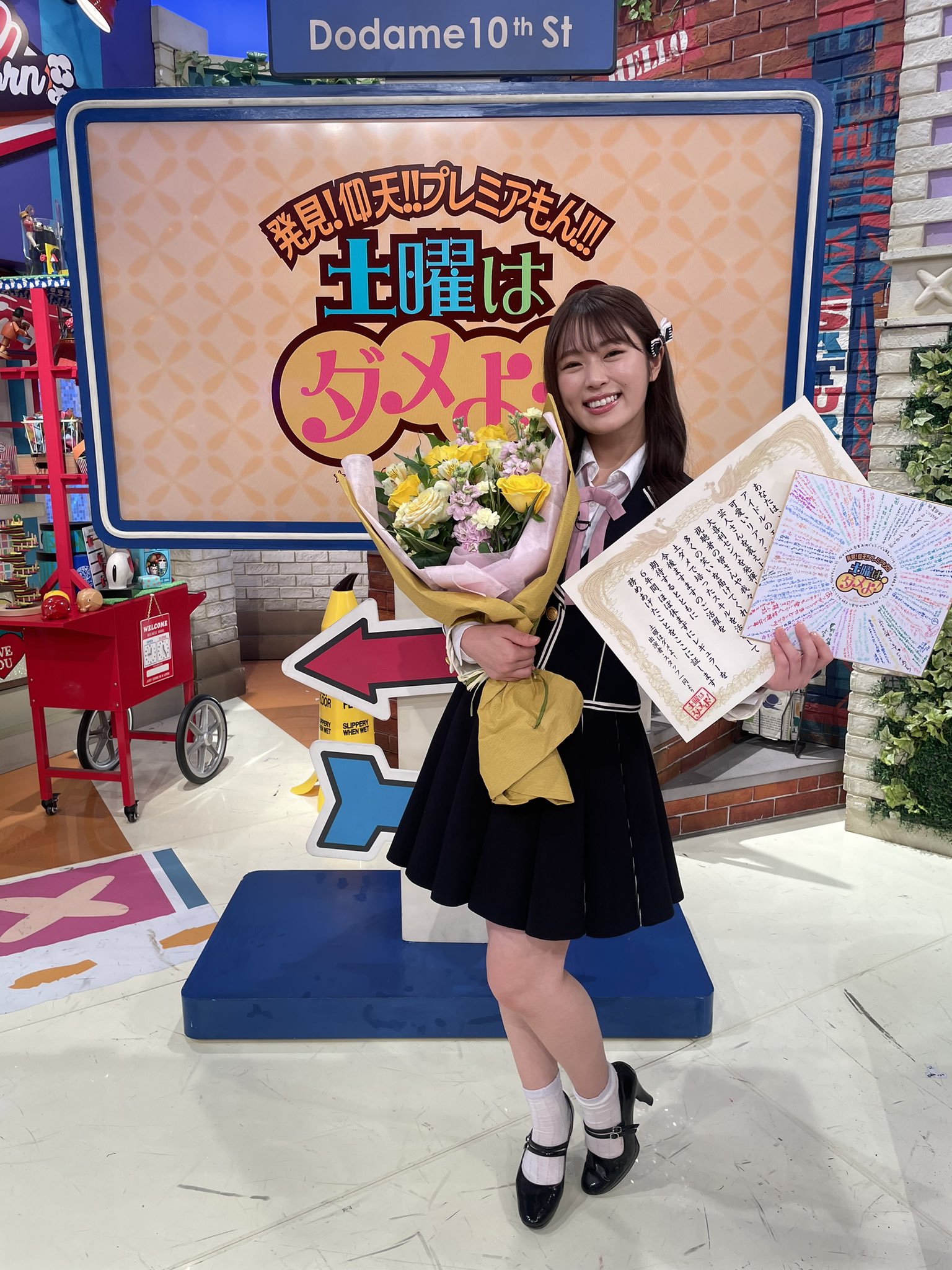 渋谷凪咲⑥ 渋谷凪咲、笑顔でCM撮影！「SHElikes」新CMメイキング動画 - YouTube