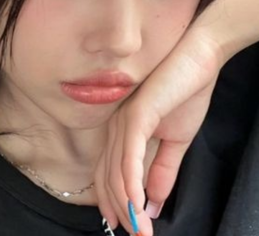 7375n5's tweet photo. ㅤㅤㅤㅤㅤㅤㅤ✮˚. song rec. ᵎᵎ 𖦹彡 https://t.co/hAVne0NtoL