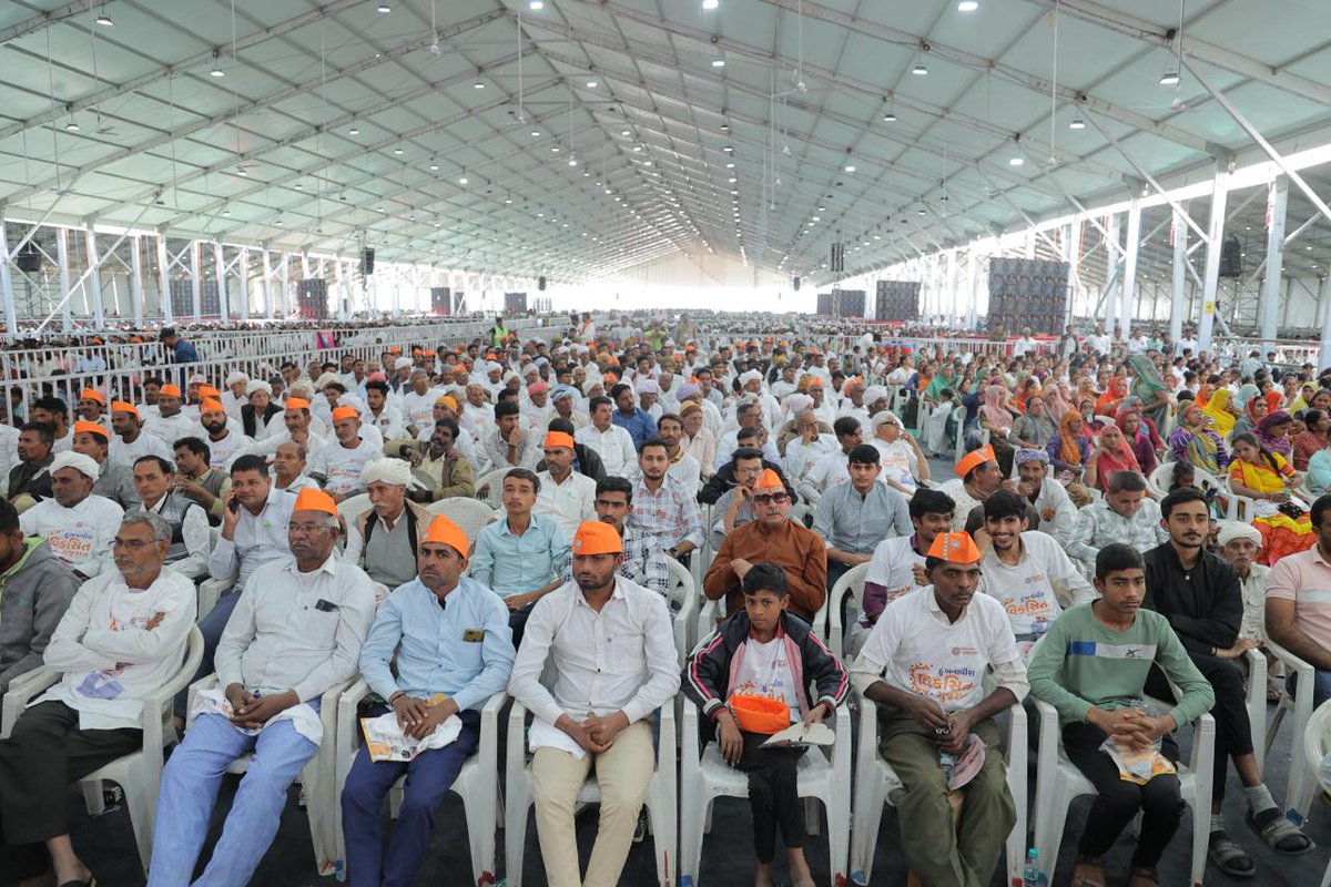 ગુજરાતના લાખો ઘરમાં આજે ઉજવાશે દીવાળી...

માનનીય પ્રધાનમંત્રી શ્રી <a href="/narendramodi/">Narendra Modi</a> એ વીડિયો કોન્ફરન્સના માધ્યમથી ગુજરાતની 182 વિધાનસભાઓમાં  ₹2,993 કરોડના ખર્ચે નિર્મિત અને નિર્માણ પામનાર 1,31,454 આવાસોનું ઈ-લોકાર્પણ અને ખાતમુહૂર્ત કર્યું. 

આ પ્રસંગે માનનીય મુખ્યમંત્રી શ્રી