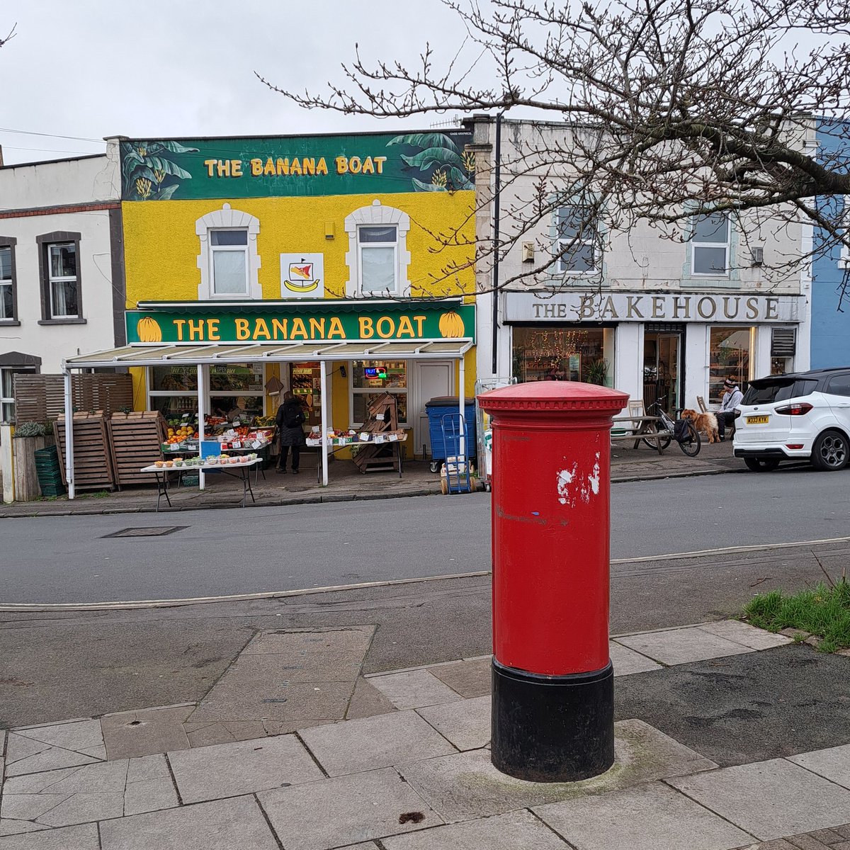 Does anyone else wish they could turn the postbox around so the cypher can be seen with the prettier back drop? If you look closely in the cypher pic you can just see the green tower of the Church where I married. #postboxsaturday Totterdown Bristol