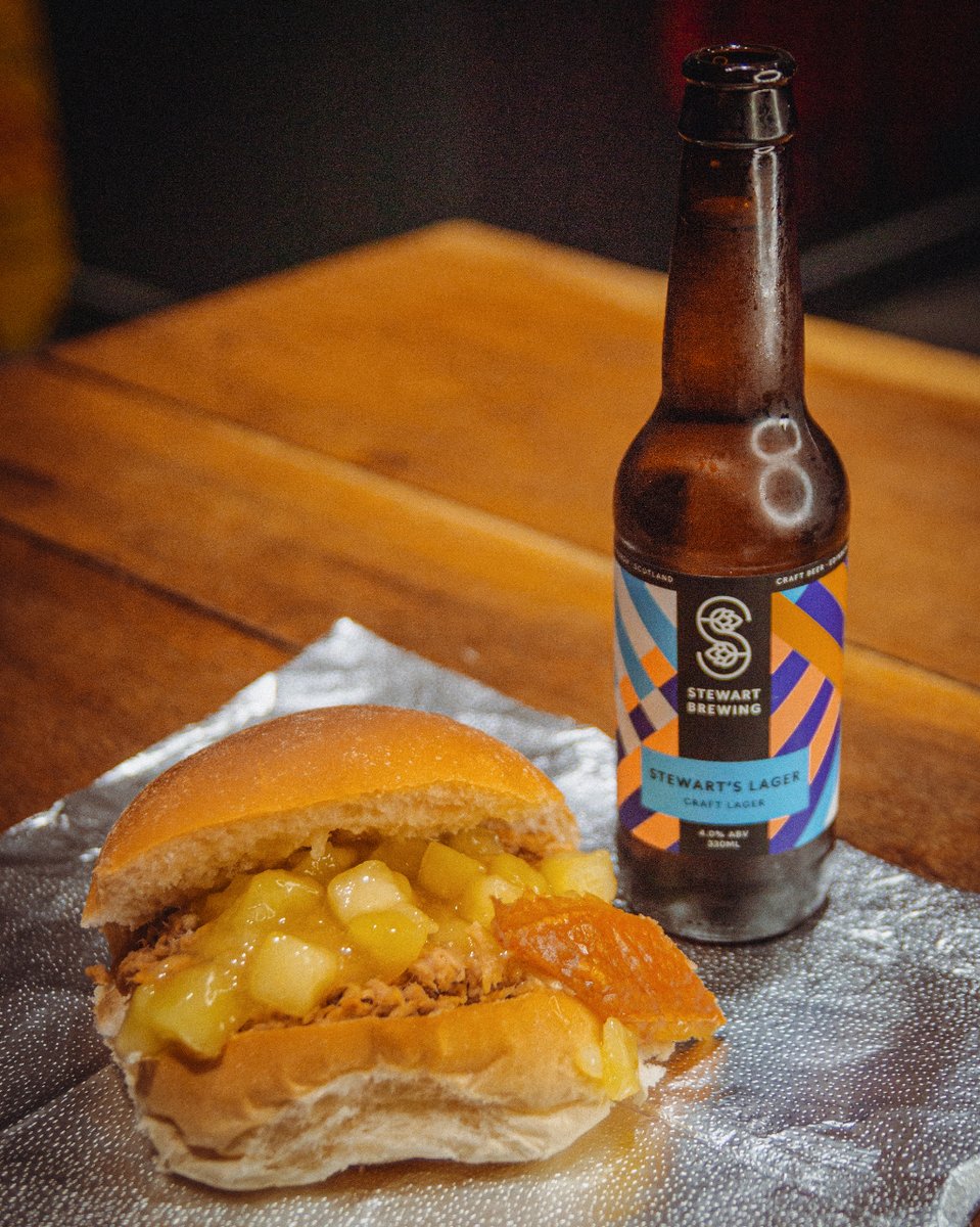 🏉Oink with a Stewart Brewing lager is the perfect way to kick off your Saturday before watching the Scotland vs. France game!

Stop by to fuel up, we are open from 11 AM at Hanover, Canongate, and Victoria Street. (Stewart Brewing is only available at our Canongate shop)