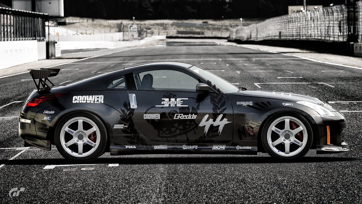 NFSプロストリートに登場するモブ車両のZ33を再現してみました。 React