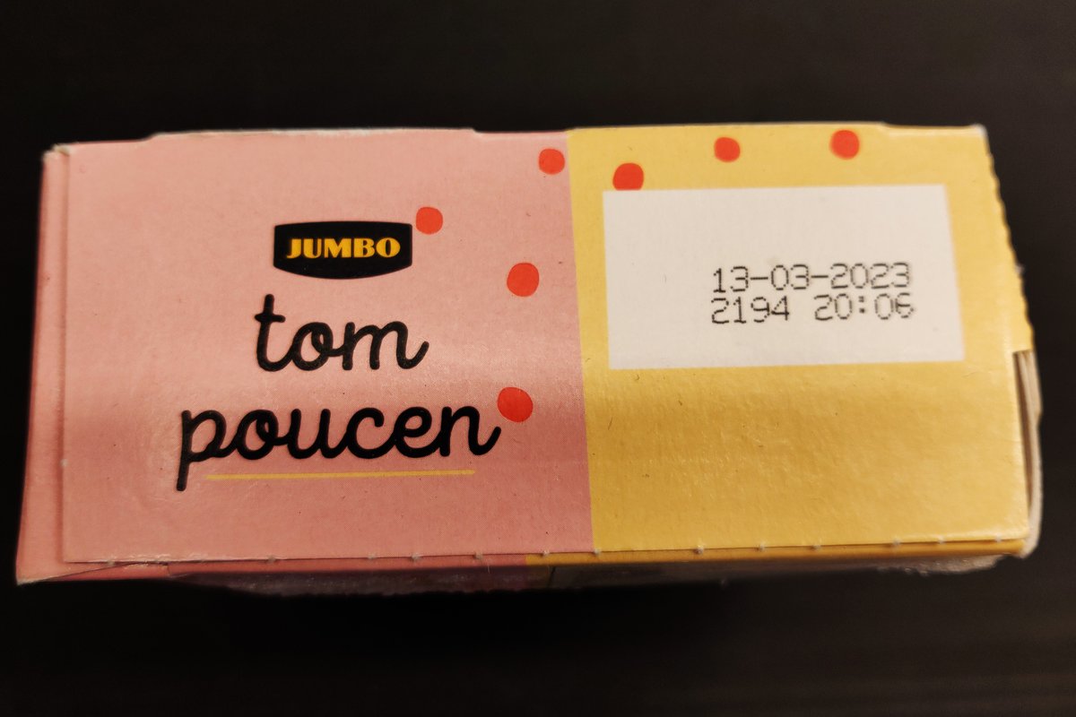 IwanvanDun's tweet photo. Kom je dit tegen vandaag in de vriezer bij @JumboSupermarkt in Drunen.

Pas bijna een jaar over datum! https://t.co/gTHxWKQLXi