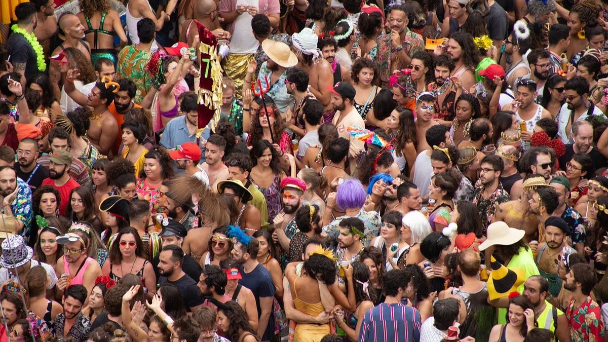 ObsFamosos's tweet image. Mais de 100 #Blocos cancelam desfile no #Carnaval de rua de São Paulo | is.gd/yhQUl6
#Curiosidades