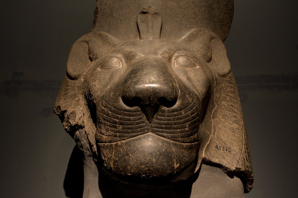 O deus Amón, o carneiro, converteuse no deus principal cando Tebas pasou a ser a capital de Exipto. Os sacerdotes de Amón alcanzaron tal poder que socavaron a autoridade dos Faraóns levando ao reino a unha decadencia só paliada por Alexandro Magno
deviaxe.es/2024/02/a-mora…