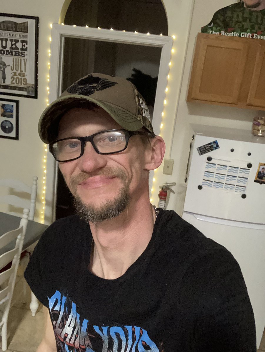 jhcowboy3's tweet image. 4 years #NoBooze #YeahBro