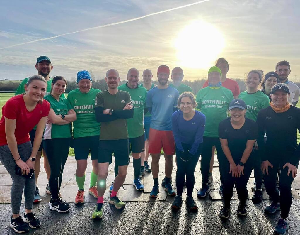 ☀️ Pomphrey Hill Parkrun ☀️

This month’s parkrun tourism took us to Pomphrey Hill, a friendly 3 lap course local to Bristol with a ✨fun-sized✨ hill in the middle of each lap 💥

Our next club Parkrun trip will be to @ashtoncourtparkrun on Saturday 24… instagr.am/p/C3KiwlfM65K/
