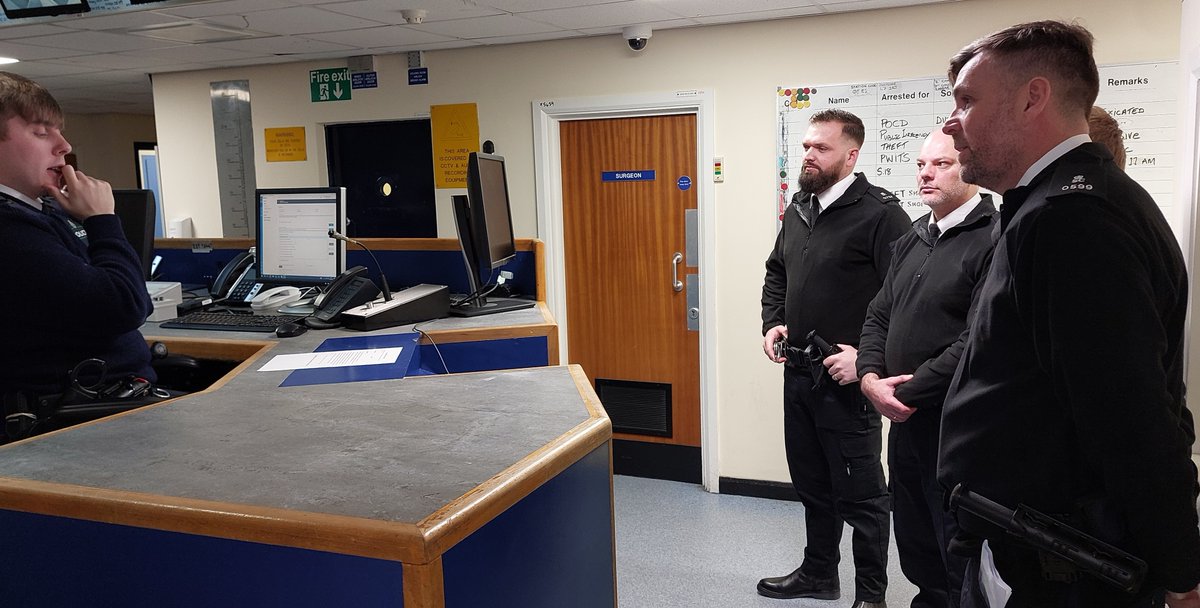 Our latest team of student officers are undertaking Custody Training–Led by #SSgt 0519 and a team experienced officer they are role playing custody procedures along with presenting role playing DP’s– Great experience for them gaining the skills they will need when operational.