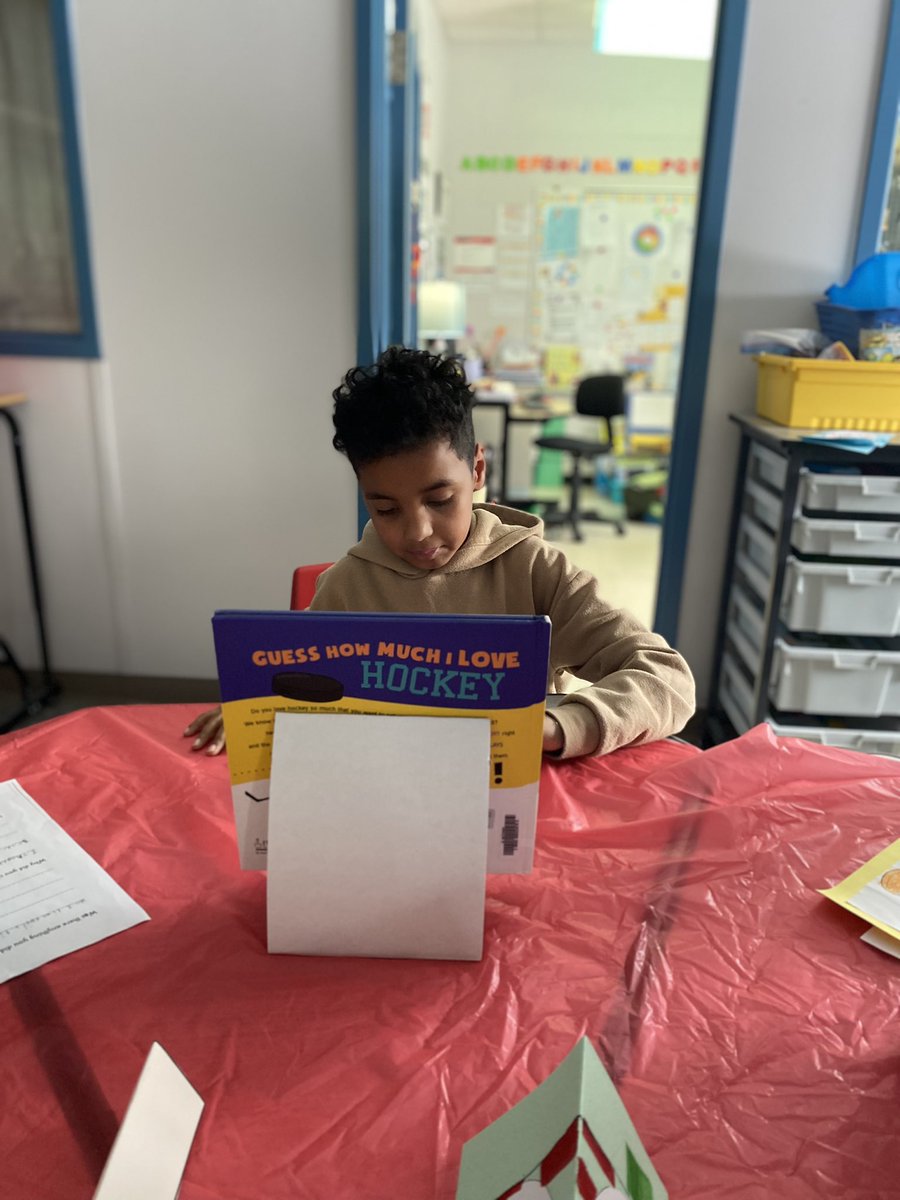 Ms.Drew (@msvdrew) on Twitter photo What a fantastic book tasting event we had on Friday thanks to our wonderful Reading Lady. These bookworms did a fantastic job telling us all about their books and why they chose them. <a href="/StMattsTigers/">École St. Matthew's School</a> What a fantastic book tasting event we had on Friday thanks to our wonderful Reading Lady. These bookworms did a fantastic job telling us all about their books and why they chose them. <a href="/StMattsTigers/">École St. Matthew's School</a>