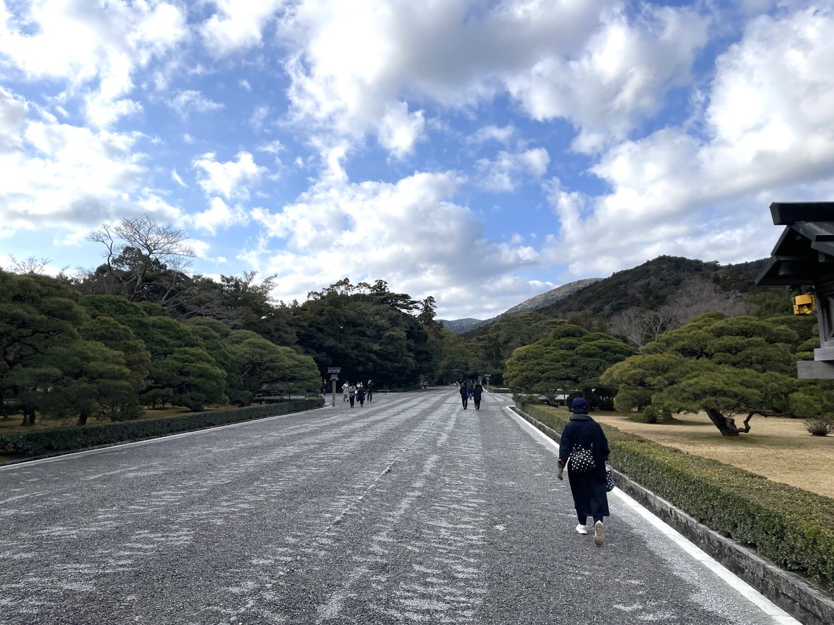 mazisonkun's tweet photo. 久しぶりに伊勢神宮へお参りに。最高のエネルギーをいただきました✨ https://t.co/DwCxfUEZff