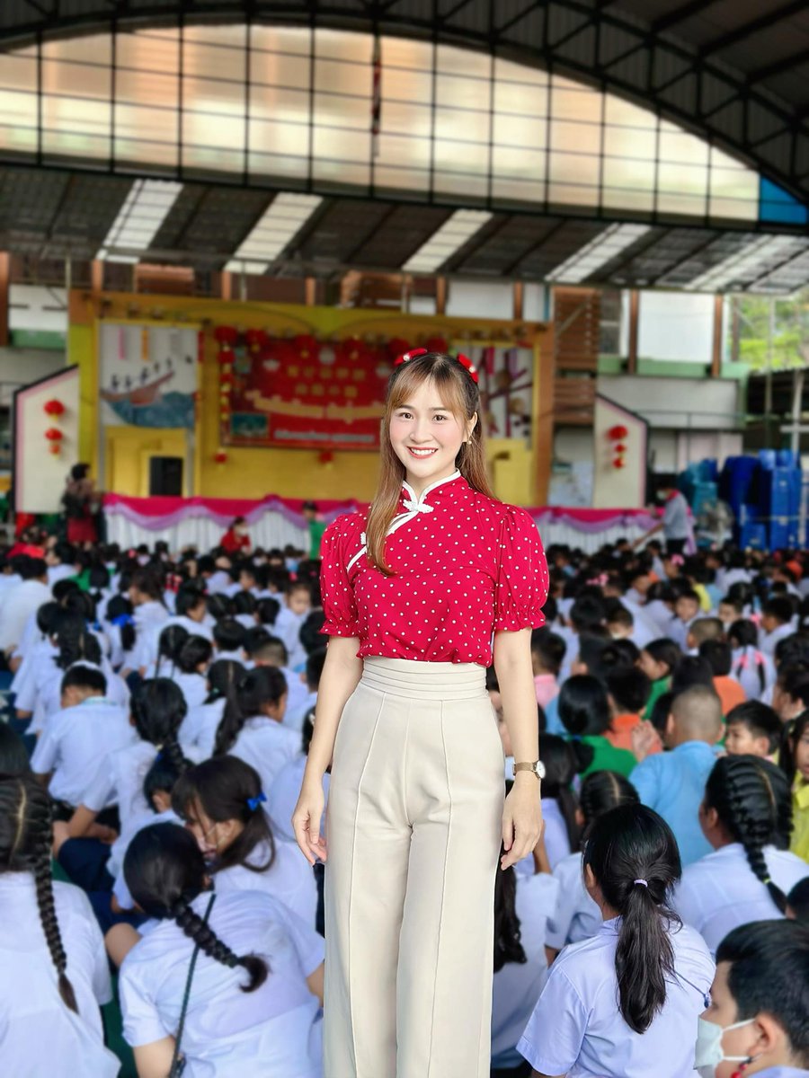 เปลี่ยนจากซินเจียยูอี่ เป็น หวออ้ายหนี่ แทนได้ไหมคะ #ครูแอน #ครูวิทย์ #รีทวิตให้น่อย