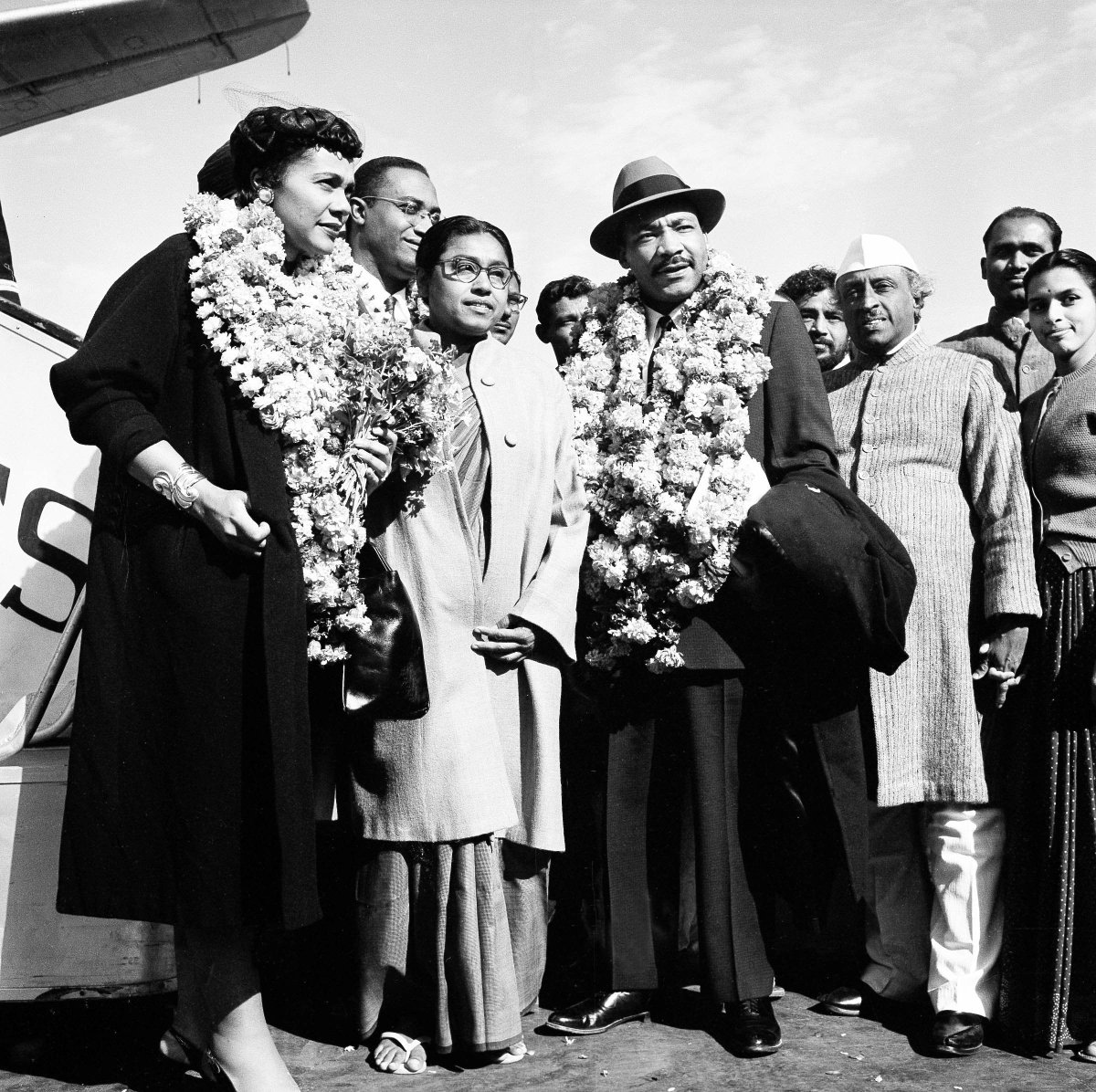 Hindus4HR's tweet photo. MLK &amp; Coretta's 1959 journey to India was pivotal. It illuminated how MLK uniquely adapted nonviolence for America's civil rights battle, reshaping peace activism globally. #DeepRootsOfPeace #BlackHistoryMonth #MLKinIndia 🕊️🌍 @TheKingCenter" https://t.co/wcVaP9J014 https://t.co/3bCnaIMqDf