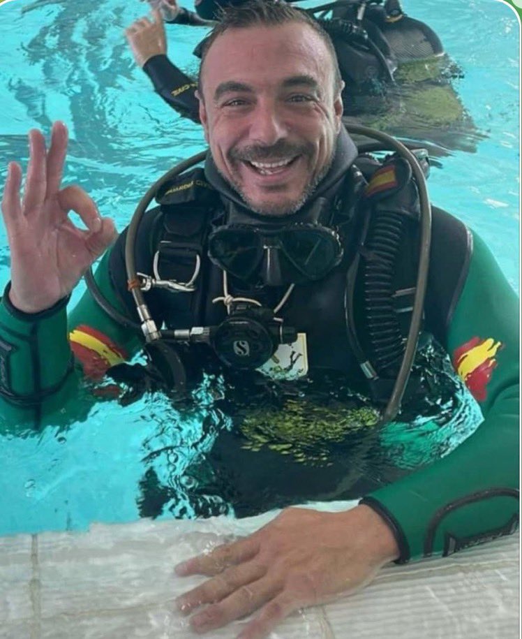 josepramonbosch's tweet photo. No recibirán ningún Goya, ni hoy ningún actor progre tendrá un recuerdo hacia estos Guardias Civiles, asesinados en Barbate por el narco.
DEP
Miguel Ángel González.
David Perez Carracero. https://t.co/Vvcvxg9qNK