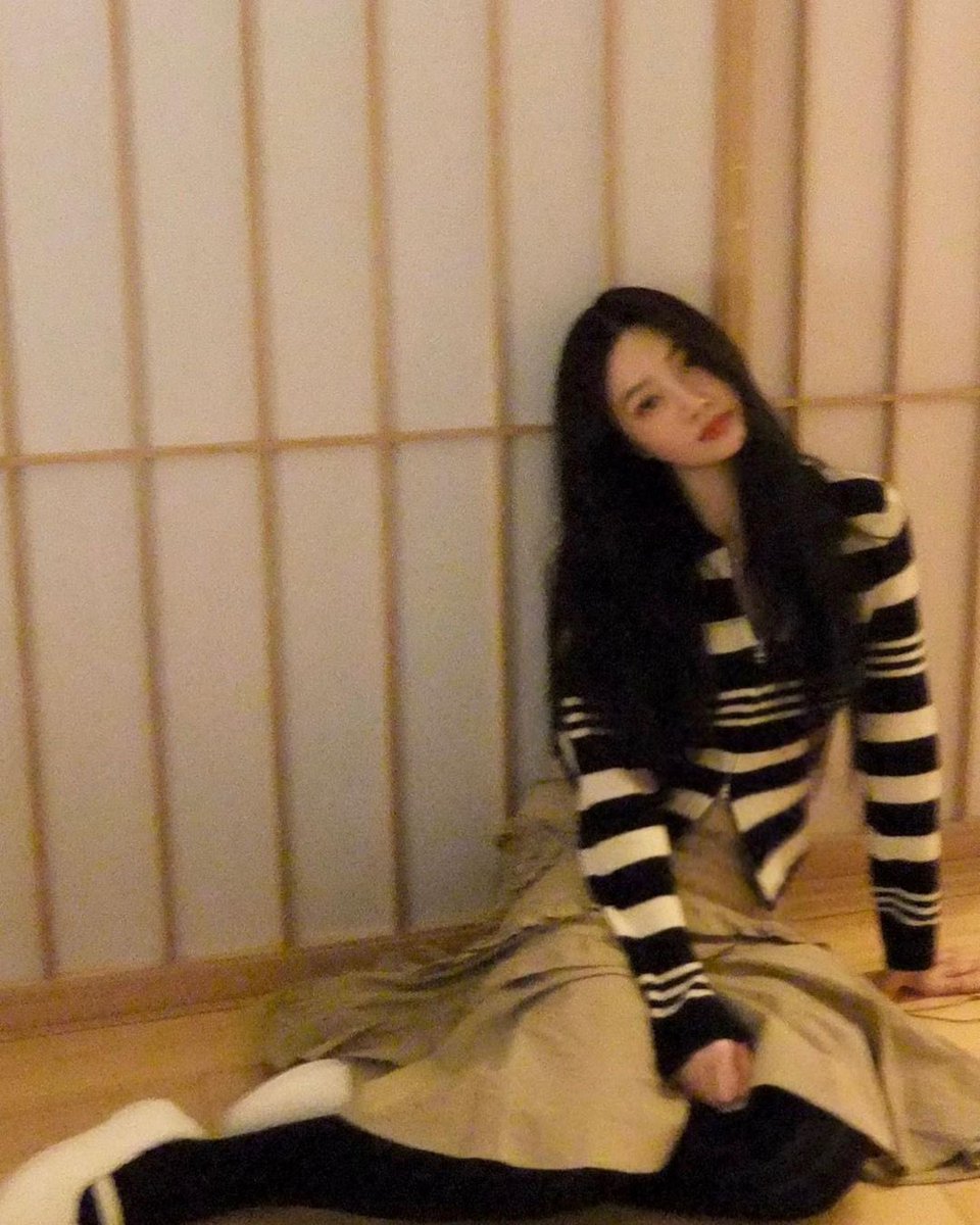 JOY ✰ (@psooyoungpic) on Twitter photo 