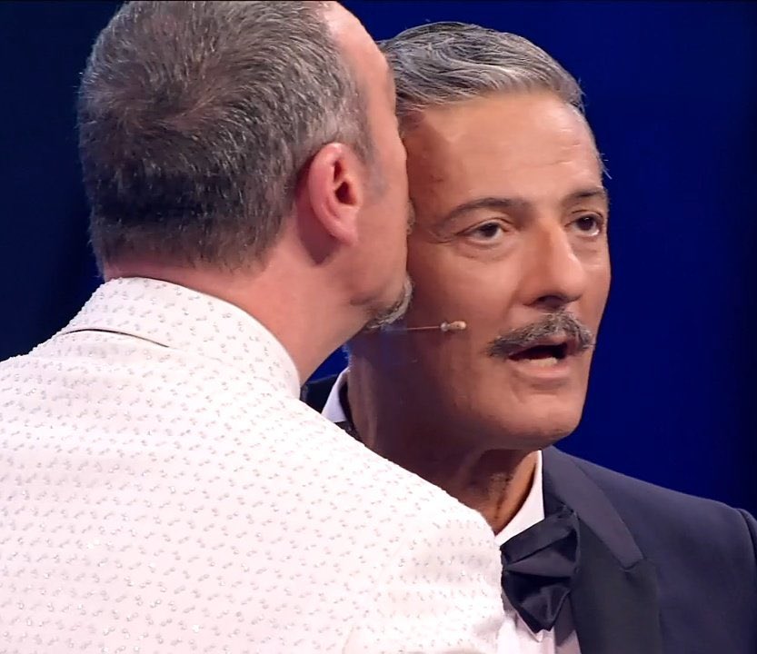 soansiosaa's tweet photo. “stasera gli amarello l’ultima volta insieme”

scusate ma io non accetterò mai il fatto che questo sia l’ultimo Sanremo di Amadeus,e di conseguenza di Fiorello💔

 #Sanremo2024 https://t.co/tPuqYs8jYR