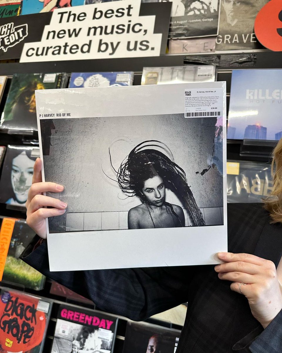 SHOPLIFTING WITH @rfratertaylor 🛒 The jazz-inspired virtuoso guitarist rifled through the Rough Trade West racks and selected great picks including PJ Harvey, Kate Bush and Joni Mitchell. Read in full on the Rough Trade West IG >>> instagram.com/p/C29-iG9tIEW/… @cookingvinyl