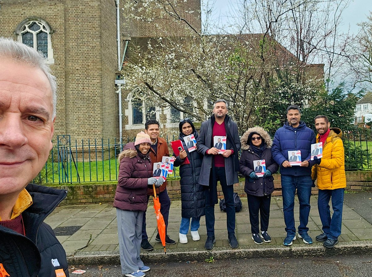 Dean Gilligan (@deangilli6) on Twitter photo Great Start to the weekend. Out on the ##labourdoorstep for the excellent <a href="/PrimeshPatel/">Primesh Patel</a> in #HarrowEast . Residents have had enough of this Conservative Government and want change .
<a href="/UKLabour/">The Labour Party</a> <a href="/GMBPoliticsLDN/">GMB Politics London</a> ✊🏻🌹 Great Start to the weekend. Out on the ##labourdoorstep for the excellent <a href="/PrimeshPatel/">Primesh Patel</a> in #HarrowEast . Residents have had enough of this Conservative Government and want change .
<a href="/UKLabour/">The Labour Party</a> <a href="/GMBPoliticsLDN/">GMB Politics London</a> ✊🏻🌹