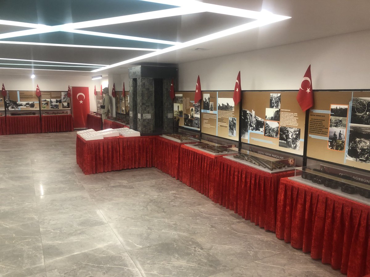 cnakkalesergisi's tweet photo. Sergimizi 12-16 Şubat 2024 tarihleri arasında @yetevorgtr @yenidoguokulu İstanbul Çekmeköy kampüsünde ziyaret edebilirsiniz. #birdestandırçanakkale #çanakkalesergisi @GazilerVakfi @Hayatiokty @PROJELERADASI @EtikTur @tcmeb @istanbulilmem @CekmekoyMEM https://t.co/k9b8NmVdbH
