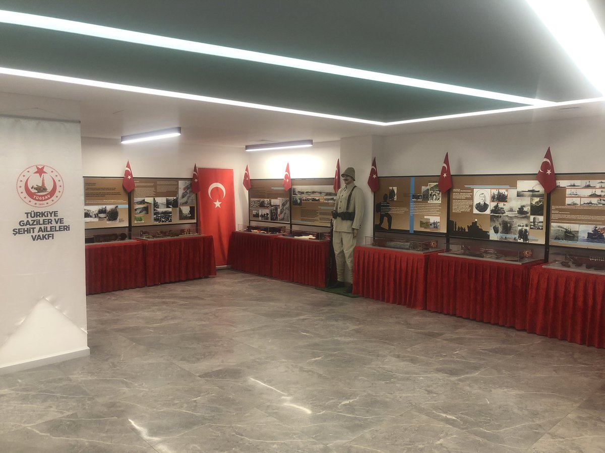 cnakkalesergisi's tweet photo. Sergimizi 12-16 Şubat 2024 tarihleri arasında @yetevorgtr @yenidoguokulu İstanbul Çekmeköy kampüsünde ziyaret edebilirsiniz. #birdestandırçanakkale #çanakkalesergisi @GazilerVakfi @Hayatiokty @PROJELERADASI @EtikTur @tcmeb @istanbulilmem @CekmekoyMEM https://t.co/k9b8NmVdbH