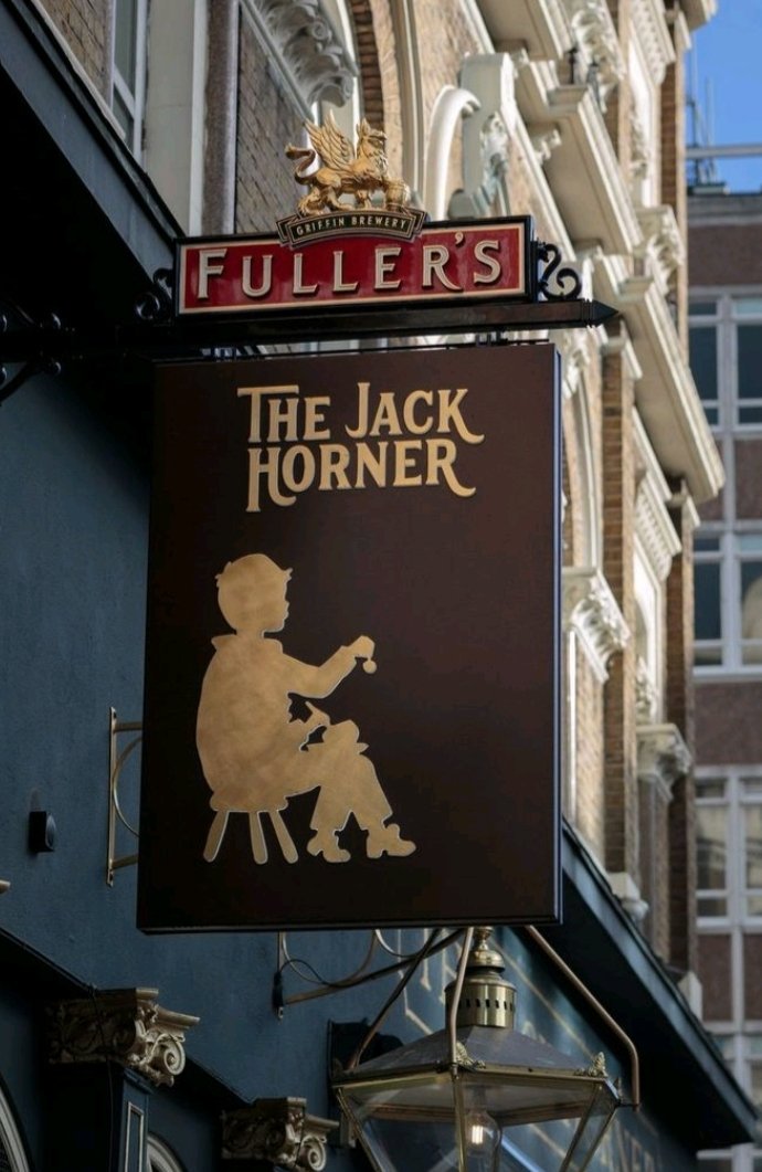 If you’re on the hunt for a laid-back way to while away those blissful 48 hours before the week starts up again, we got you covered!! 
<a href="/JackHornerPub/">The Jack Horner</a> <a href="/Fullers/">life</a> #weekend