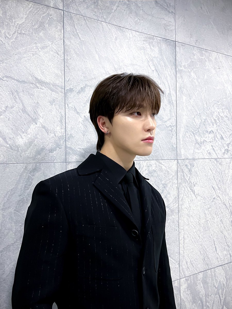 우리 차니 생일 마니마니 축하해❤️
항상 우리 찬이가 걷는 길 응원해💙

#잠시만_Wait_디노_생일이래
#WAIT_itsDINO_day