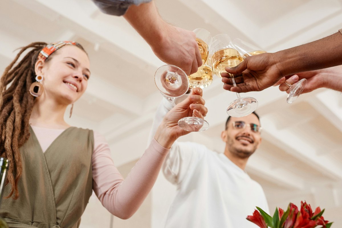 OfficiantWed's tweet image. The Secret to a Perfect Elopement Ceremony: 5 Steps You Need to Know.
i.mtr.cool/yibgmvjwfa

#simplemarriages #elopementceremony