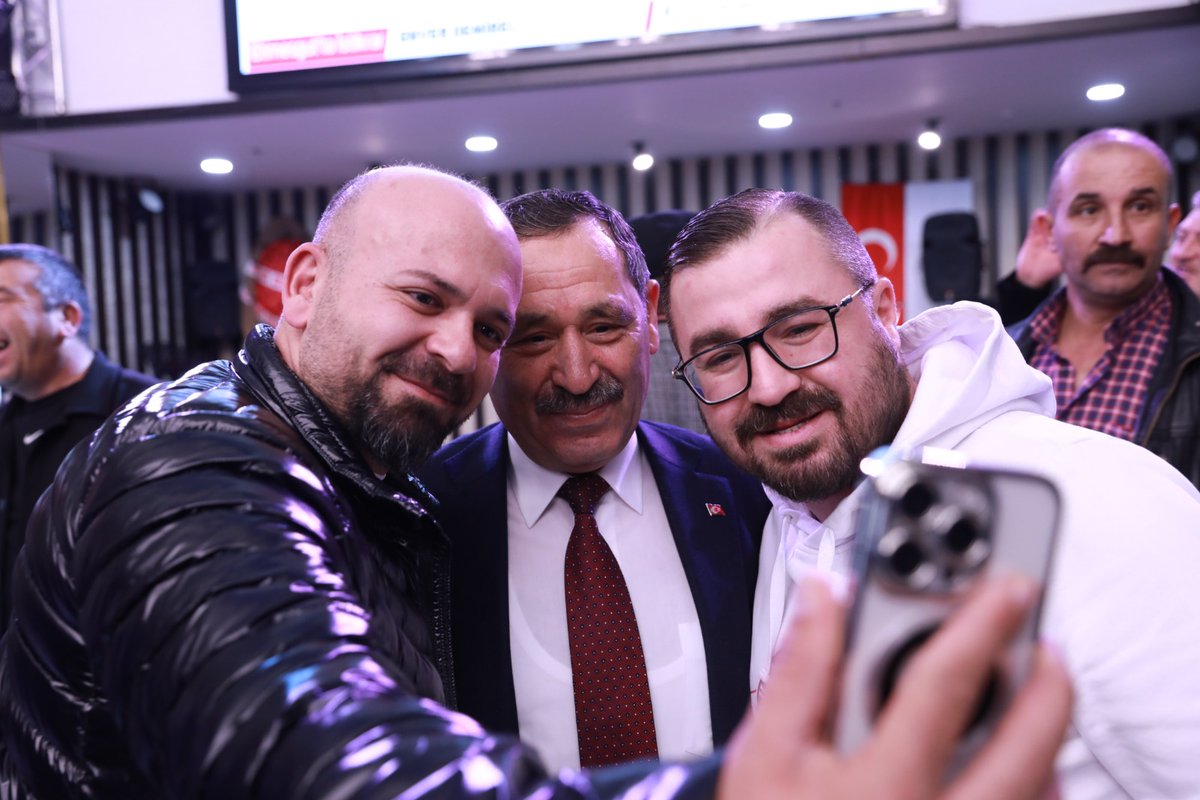 enverdemirel's tweet photo. Taksici ve dolmuşçu esnafımızla bir araya geldik, istek ve önerilerini aldık.

Destekleri için teşekkür ediyorum.

Tüm taksici ve dolmuşçu esnafımıza kazasız belasız, hayırlı ve bol kazançlar diliyorum. https://t.co/L0bRyIAUK2