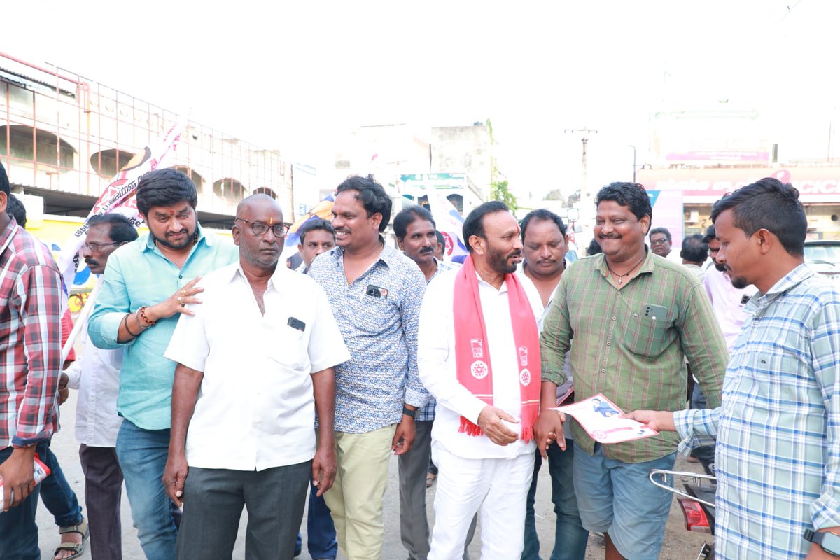 srbamalapuram's tweet image. అమలాపురం పట్టణంలో ప్రారంభమైన 98వ రోజు #మహాసంకల్ప_యాత్ర
#JSPForAP 
#HelloAP_VoteForJanaSenaTDP