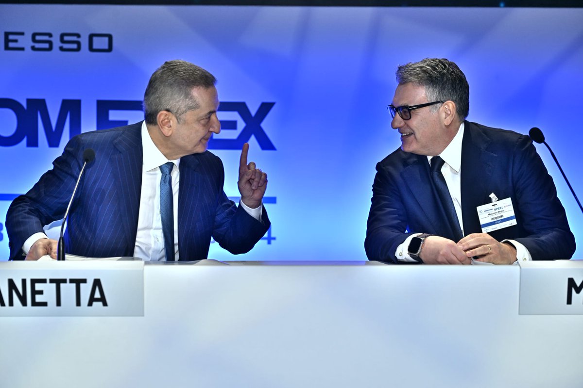 bancaditalia's tweet photo. Oggi #10febbraio il Governatore #Bankitalia Fabio Panetta insieme al Presidente @ASSIOMFOREX Massimo Mocio a #Genova al 30° Congresso degli operatori dei mercati finanziari #AssiomForex #ASFX24.
🗒️ Leggi qui l’intervento del Governatore “Sviluppi economici e politica monetaria nell’area dell’euro”
👉 https://t.co/rlTyT5auQl
📽️ Recupera il video dell'evento
👉 https://t.co/iigPQLGAQB
#EconomiaItaliana #Inflazione #PoliticaMonetaria #Tecnologia #MassimoMocio #Panetta #FabioPanetta