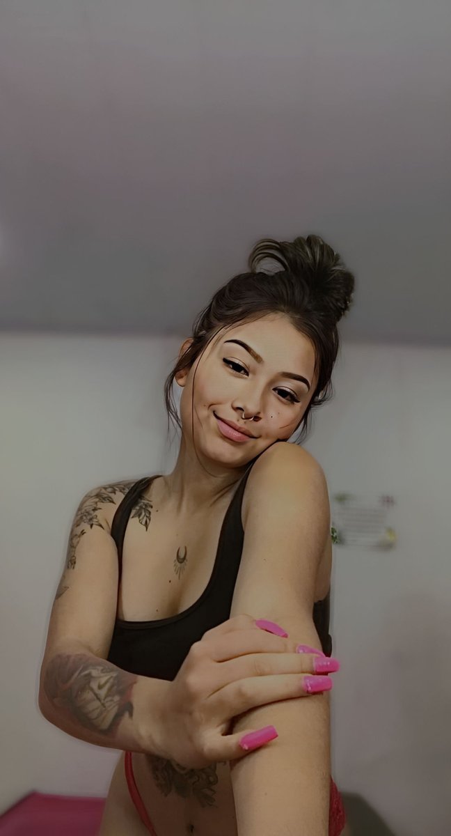 rubyymfc's tweet photo. Can we hang out?😊🌸 https://t.co/Mb8MqEGq2s