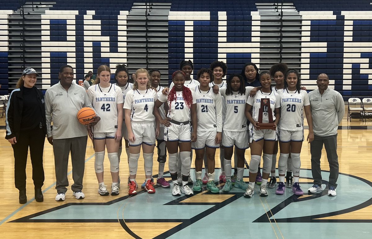 anilys_20's tweet photo. DR Phillips Lady Panthers 7A District 5 Champions!
Final Score DP 92 - Oakridge 63
15 points & 4 rebounds
#anilys20 #thirdyeardistrictchamps #Jszn #Onourwaytostates #DPLadyPanthers #AlwaysReady https://t.co/vWK9DkD2Ir