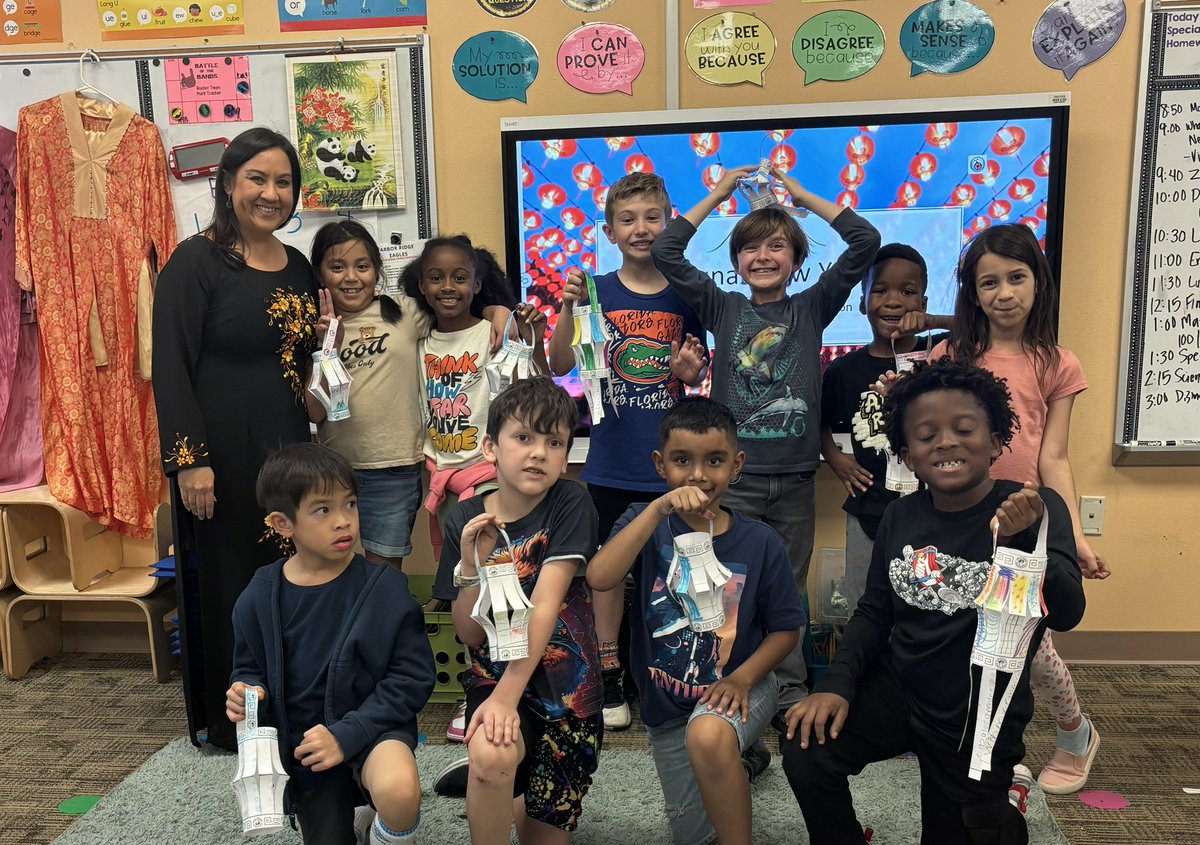 linke79's tweet photo. We learned, we created, and we swept away the old year to welcome the new year of the dragon! Thank you @PandaExpress for your Lunar New Year teaching resources and activity books! https://t.co/TDGaJRpAY7