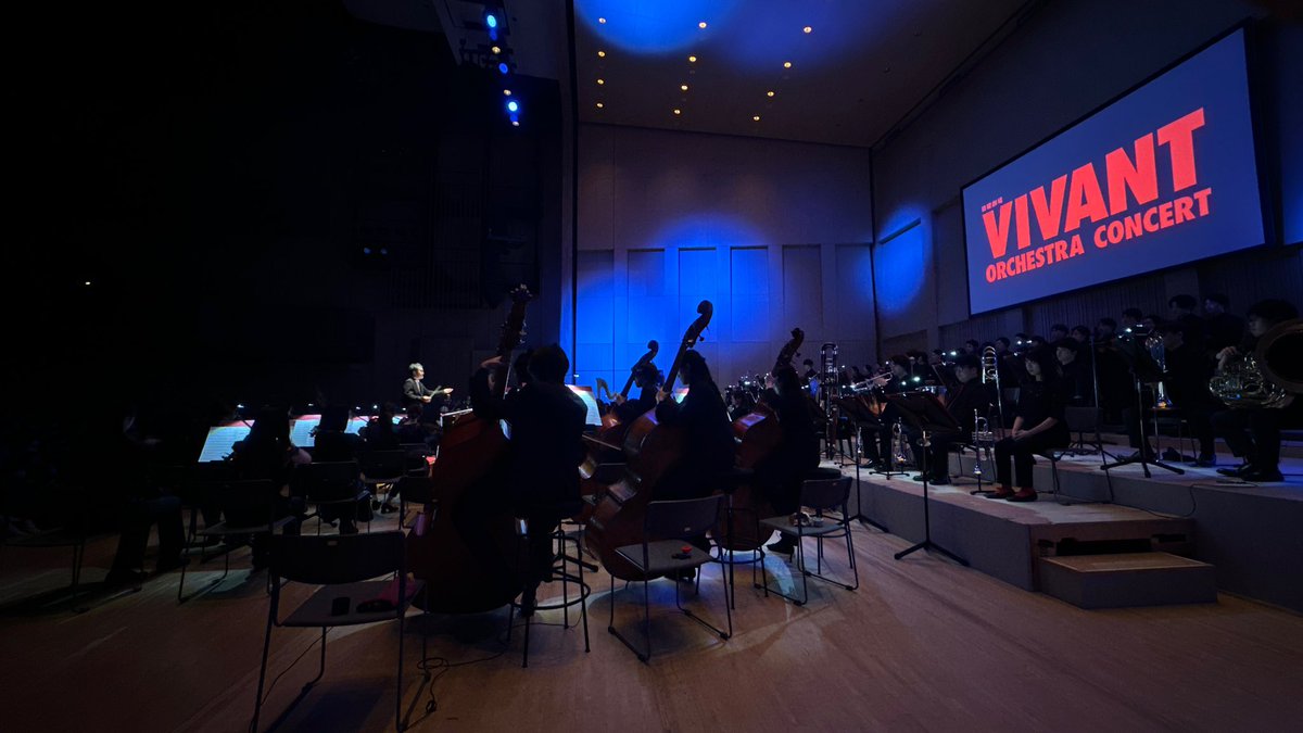 ArtsInnovator's tweet photo. â¥â£ð¶å€å
¬æŒçµæŒð¶â¢â€
æ¬æ¥2å
¬æŒïŒ
#VIVANTãªãŒã±ã¹ãã©ã³ã³ãµãŒã
å€ã®å
¬æŒãçµäºïŒ
壮倧ãªãªãŒã±ã¹ãã©ïŒåå±ããœãã©ããœãã®é¿ãããããã§ããã§ããããïŒ
ç¥æžå
¬æŒã¯3/20 ç¥æžåœéäŒé€šããããããŒã«ã§éå¬ð
ãæ¥å ŽãåŸ
ã¡ããŠãããŸãð
#Senjulab #ã°ã©ã³ããã£ã« #VIVANT https://t.co/2qJjOZgStI