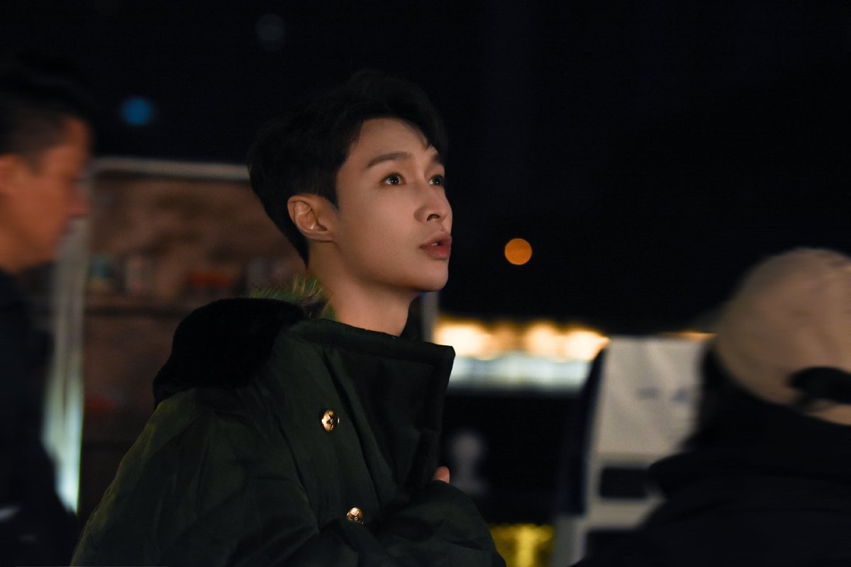 XingPark's tweet photo. 2402010 @lay_studio Weibo update 9P 2/3
#LAYxSpringFest2024
#LayZhang #ZhangYixing #张艺兴 #Lay #Yixing #레이 #レイ #장이씽 #อี้ชิง @layzhang https://t.co/n2Lx0jdeTF