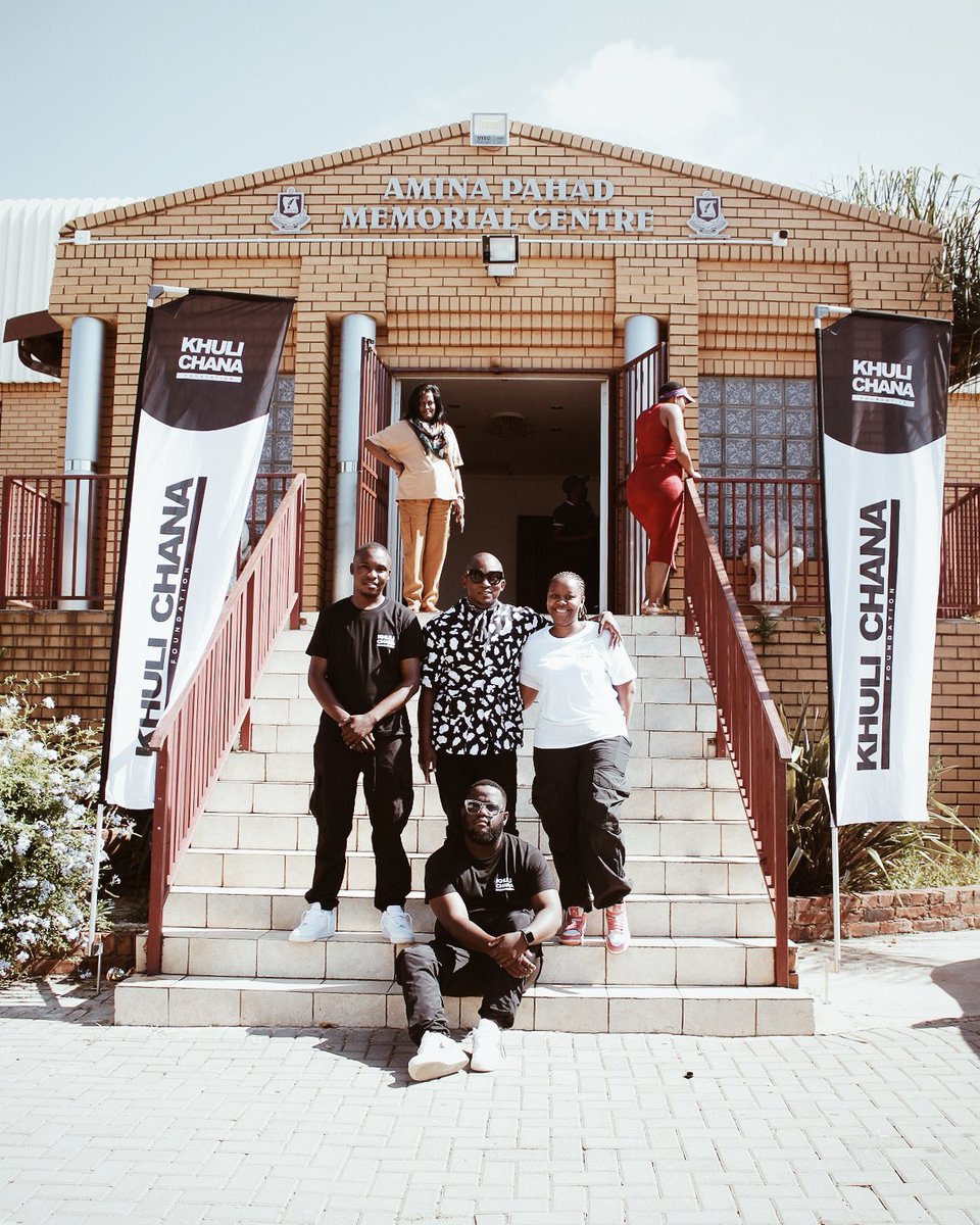 abiotmledwaba's tweet photo. Serving for the @FoundationChana makes my heart so full we work so hard throughout the year for these Magnificent moments.

📸: @ArtInTheMusic 

#KhuliChanaFoundation 
#KCF https://t.co/lTKUQ4DKdq
