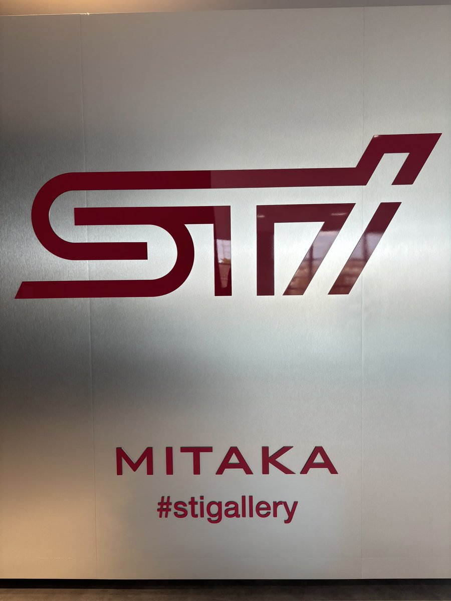 hidekunBRZ61's tweet photo. ✨2024.2.10 三鷹STI gallery✨
ニュル車に乗せてもらい、シートを英輝くんの位置にさせていただきました🤭
ニュル車等のお話を聞けてとっても楽しい時間となりました✨またいこー🐰 https://t.co/xbaVAoEVMK
