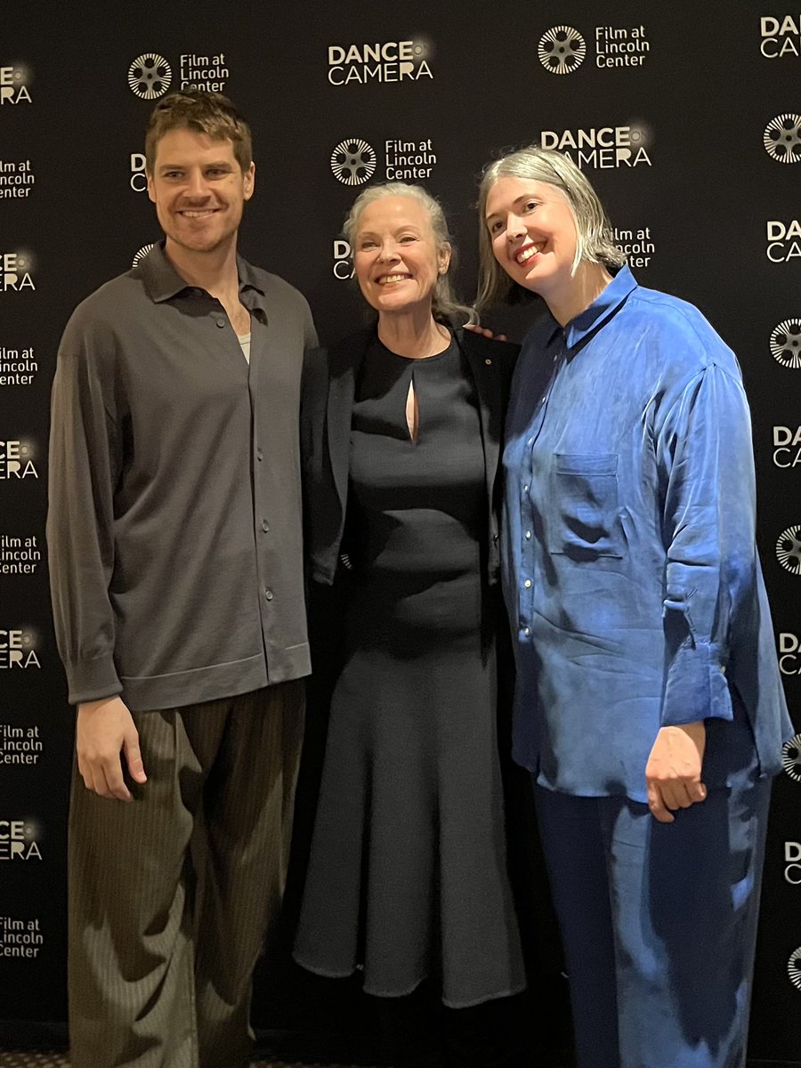 Dogwoof's tweet photo. And that’s a bow!🩰 

Spectacular evening last night at @LincolnCenter for SWAN SONG, which was the opening night film at this year’s #DanceOnCamera. The screening was followed by a Q&amp;A with ballet legend Karen Kain and filmmakers Chelsea McMullan and Sean O’ Neill. https://t.co/CgAFD2iVtc