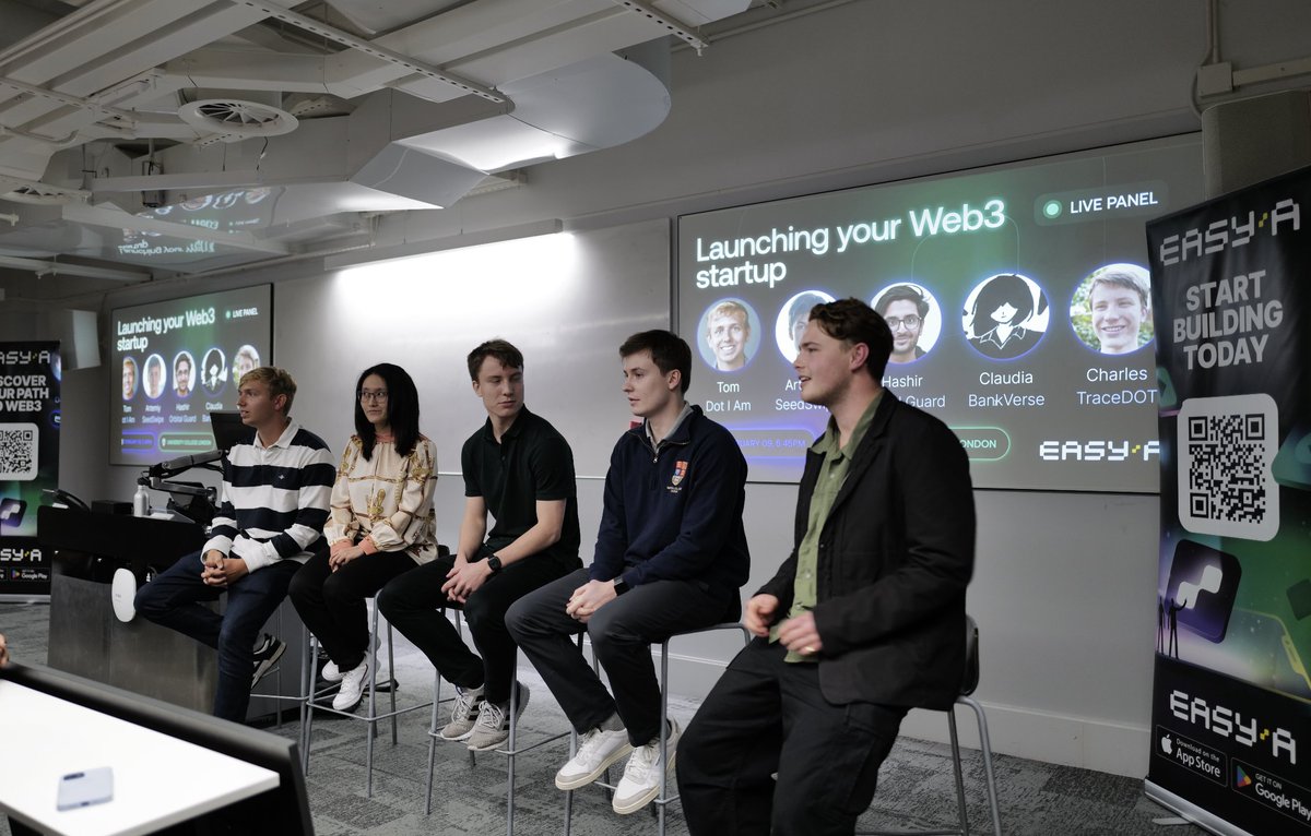 easya_app's tweet photo. Building a Web3 startup?

There was only ONE place to be last night as the EasyA gigabrains we invited to speak at our @UCL panel shared how they went from first learning Web3 in the EasyA app to securing hundreds of thousands in funding ��

Featuring a literal quant from Goldman Sachs and early engineers at unicorn startups, this panel was insane! EasyA gigabrain talent is off the charts! 🧠