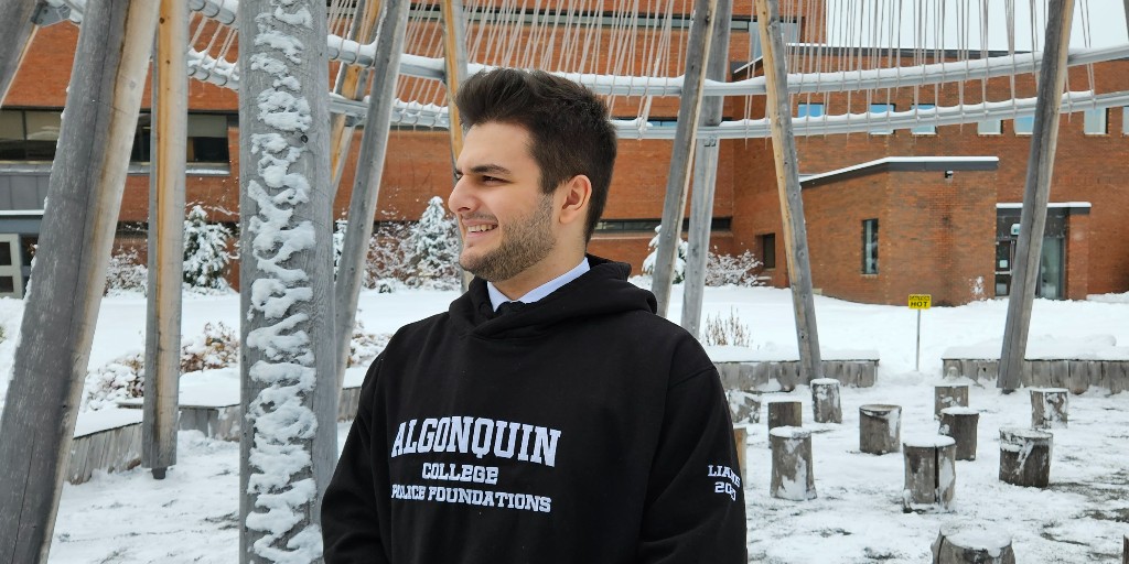 ACCampusService's tweet photo. Don’t miss out on Custom Hoodie Week! 🙌💚 

Place your order online before Feb. 11. 😊 

BONUS: You’ll be automatically entered into a draw to win 1 of 3 $80 gift cards to Connections! 🎉 

🔗 https://t.co/1vIOtpCdhW 

@AlgonquinColleg 

 #AlgonquinCollege #ACSpirit https://t.co/L2HO2vpfms
