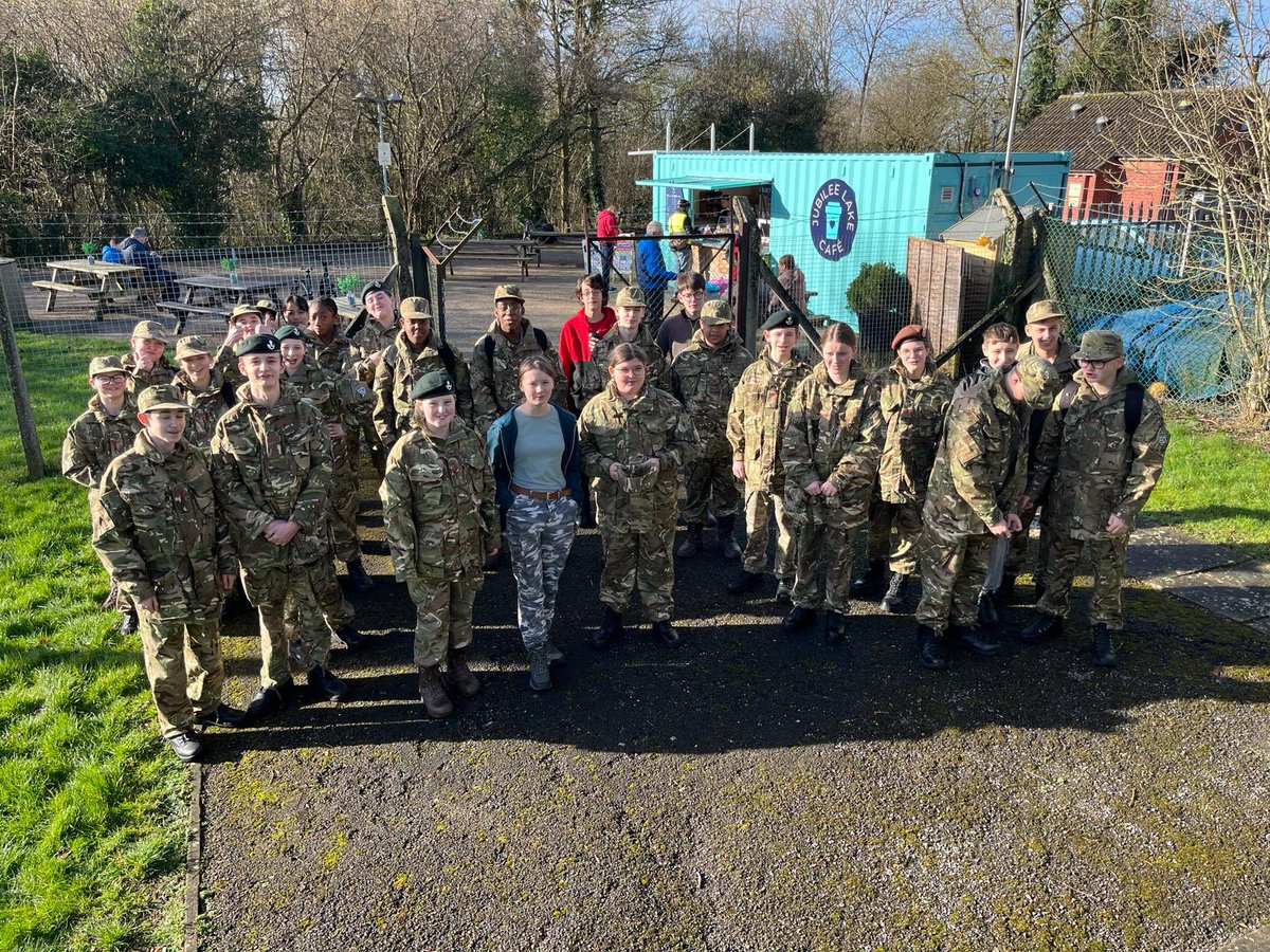 WiltsACF's tweet photo. Recruit Navigation. 
Cadets from across North Wiltshire attended the Sword Company, Recruit Cadre Navigation Weekend. 
This morning having  basic theory lessons followed by a practical navigation exercise this afternoon. https://t.co/OroMSusskX