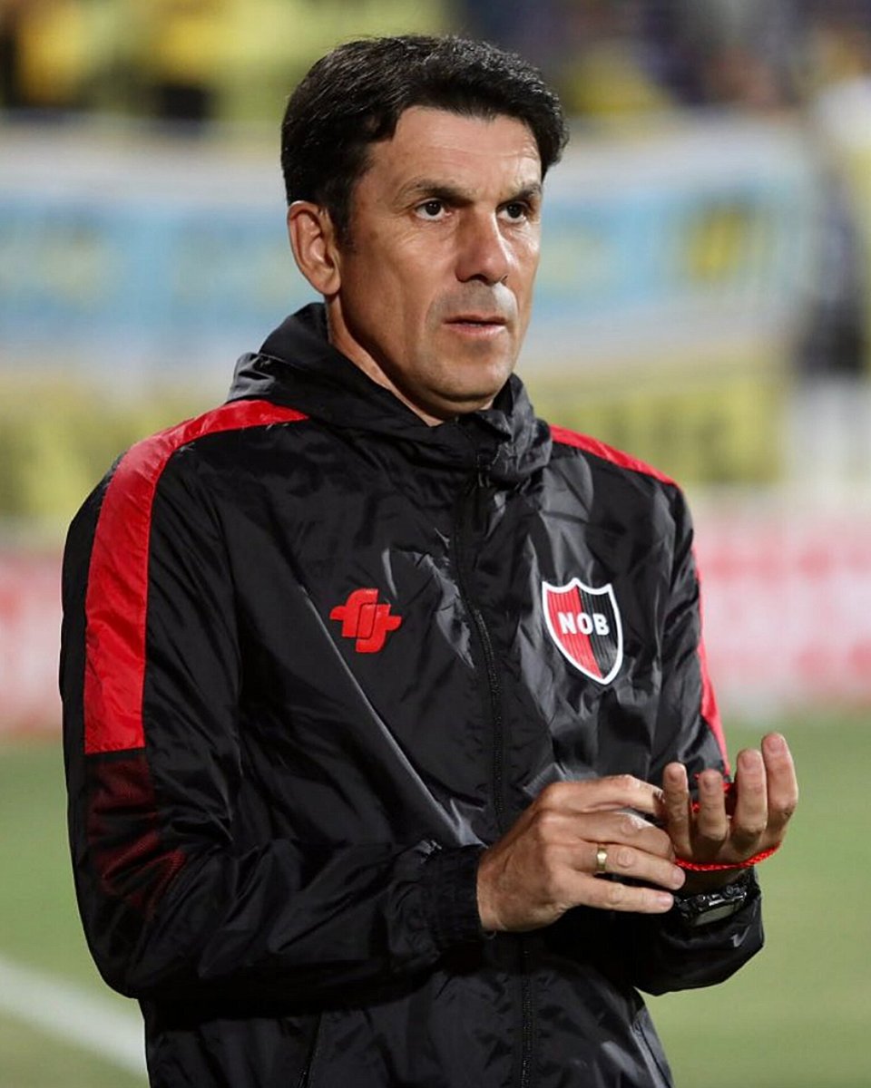 Misticauruguaya's tweet image. 🇺🇾🧠 El Newell&apos;s del uruguayo Mauricio Larriera tuvo un muy buen arranque en la Copa de la Liga. 

El DT ya logra destellos de su idea en poco tiempo y con un goleador como Ignacio Ramírez y la calidad de Ever Banega puede dar que hablar.

Hasta ahora ganó sus 4 partidos y solo…