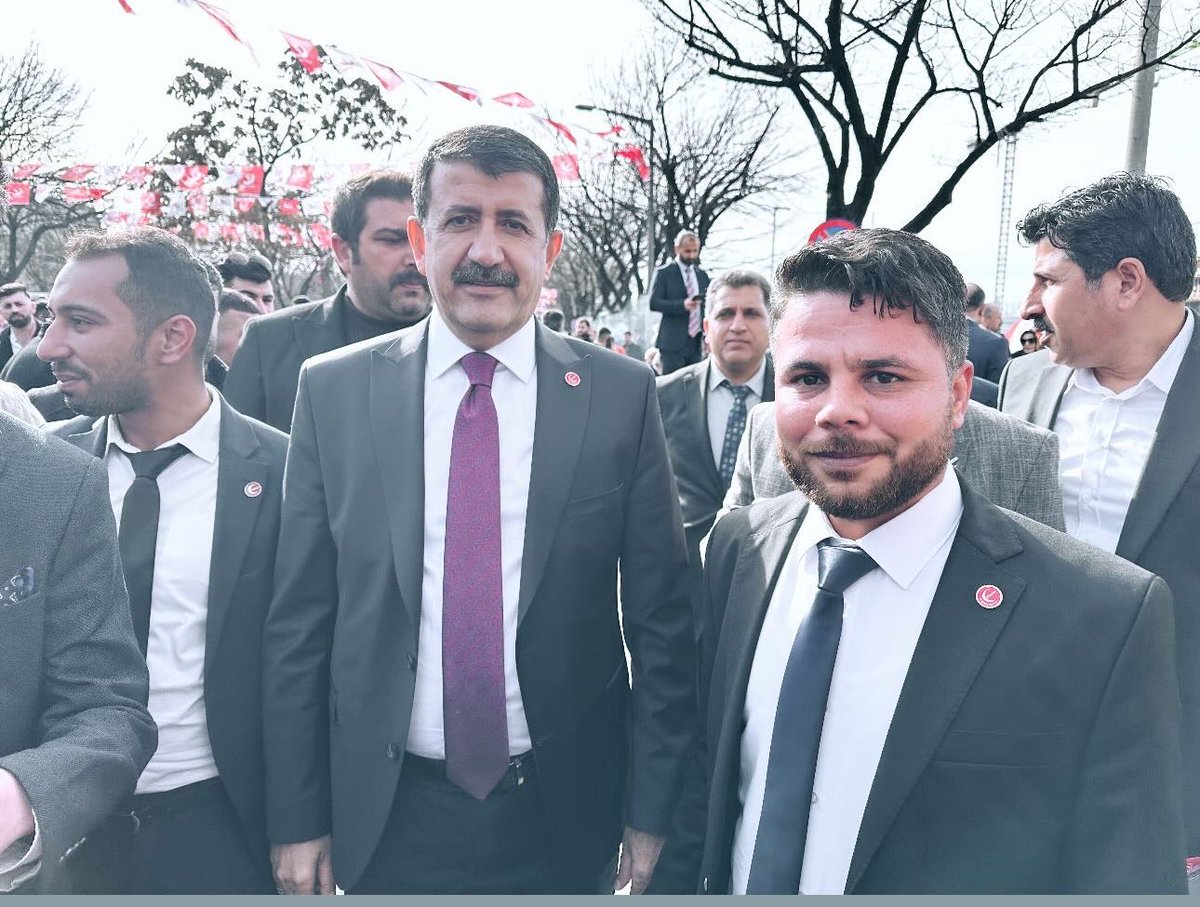 HcsHALiLSACAKLI's tweet photo. EYYÜBİYE
Yeniden Refah
Yeniden Ekinci ile refaha kavuşacak…
@MehmetEkinci63 @rprefah @Rprefaheyyubiye @SelcukGeyveli https://t.co/d5jY1pt2bp
